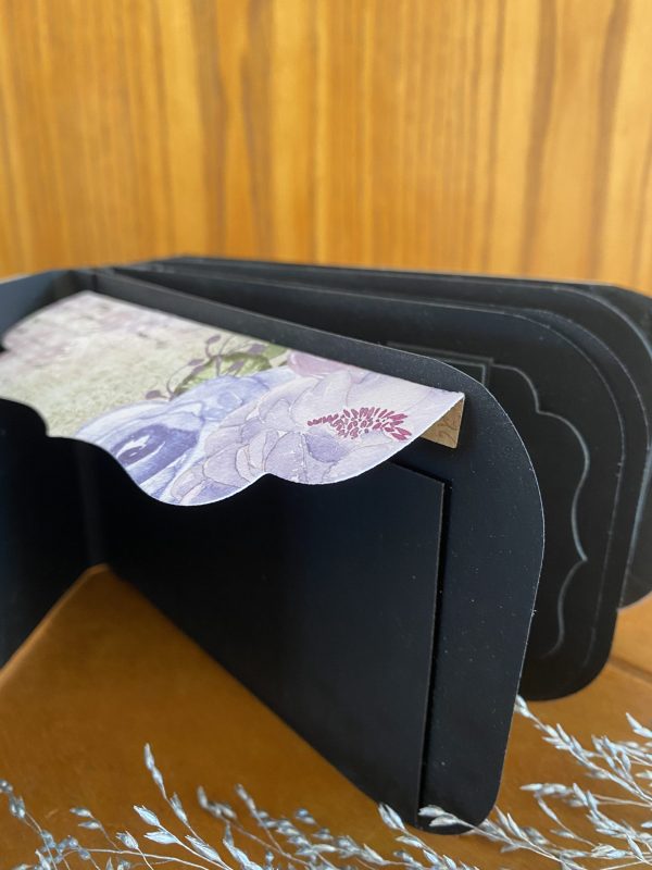 Mini Treasure album - Image 4
