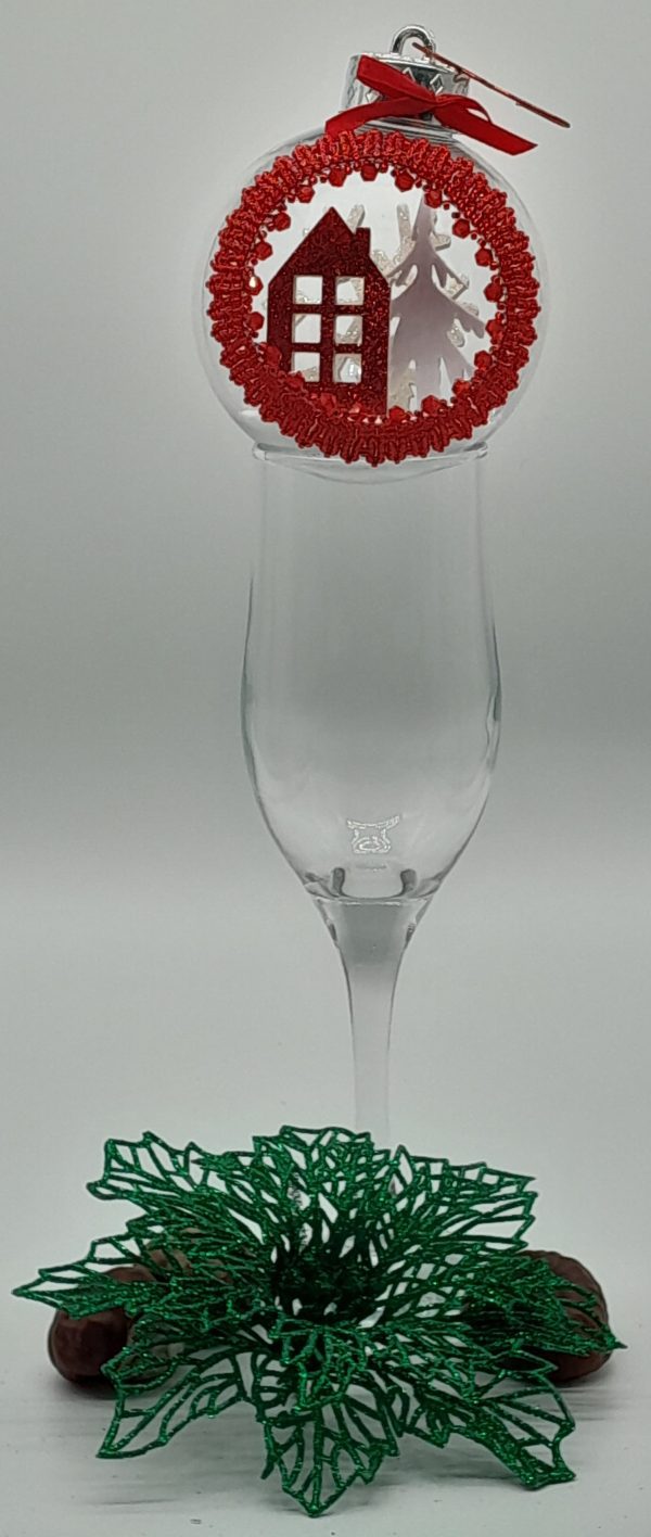 Beaded Christmas Scene Decoration - Image 2