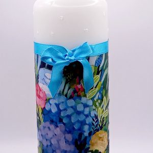 Gorgeous decorated candle
