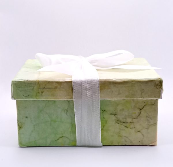 Nest of decoupage boxes - Image 7