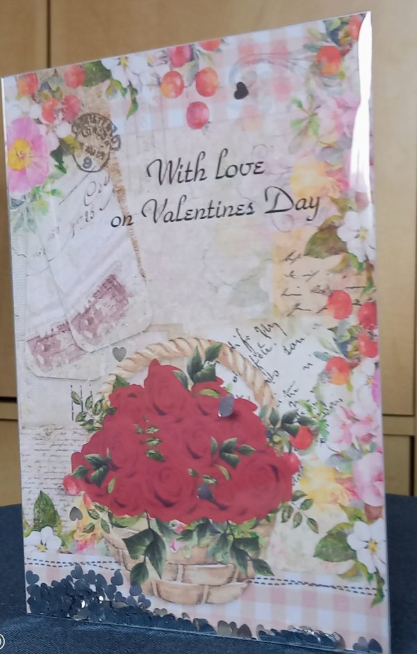 Valentines shaker card - Image 2