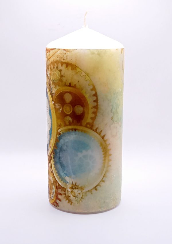 Beautiful decorated candle - Image 2