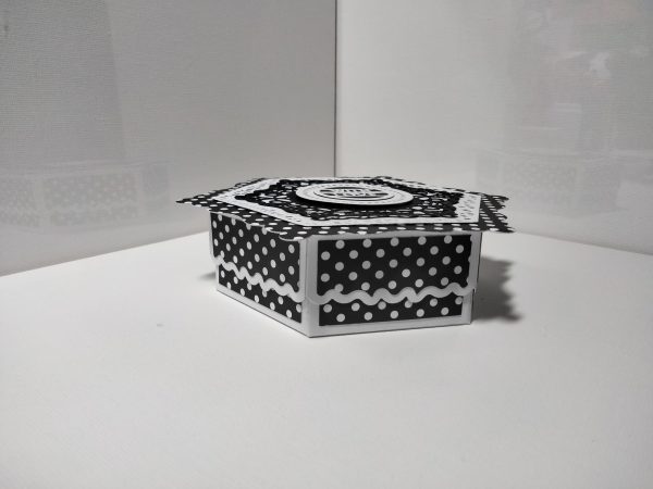 Hexagon Gift Box (black & white) - Image 4