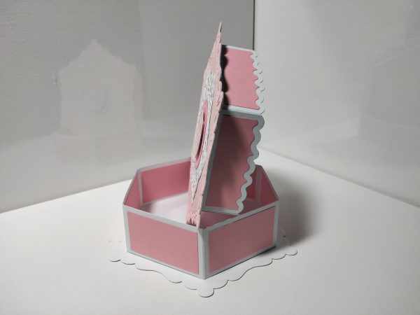 Hexagon Gift Box (pink & white) - Image 3