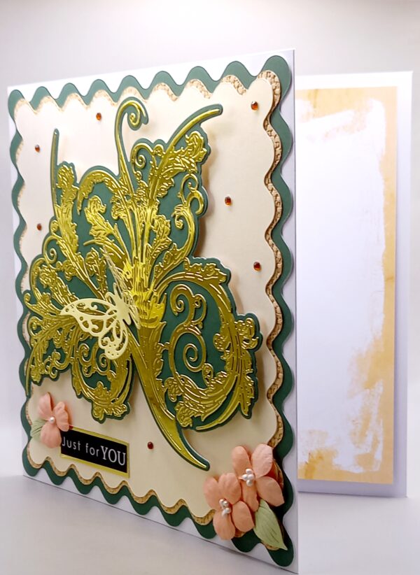 A lovely gold and green die cut card - Image 2