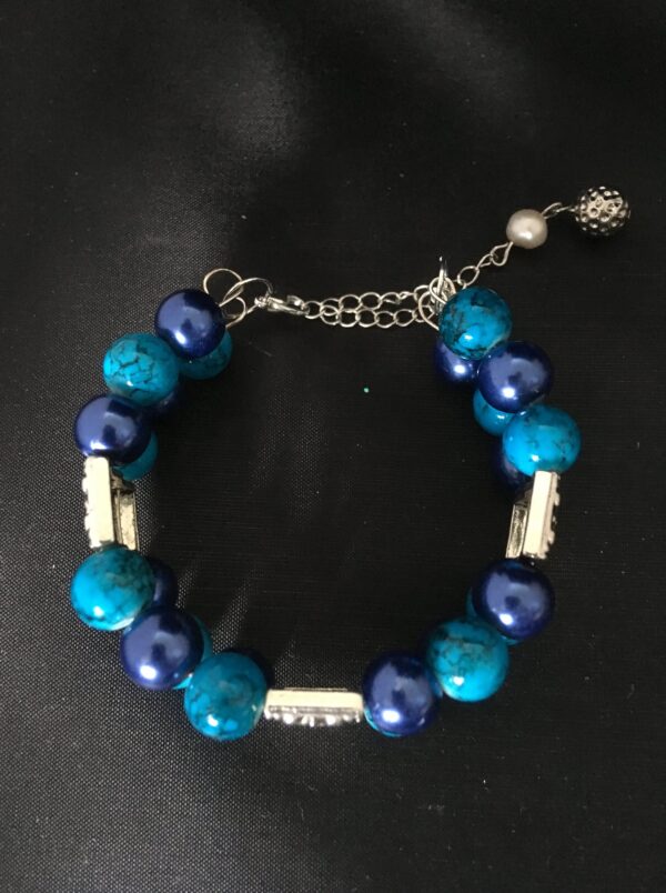 Memory Wire Bracelet with Spacers - In 2 different designs - Image 3