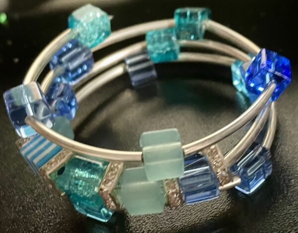 Cube bead bracelet - Image 7