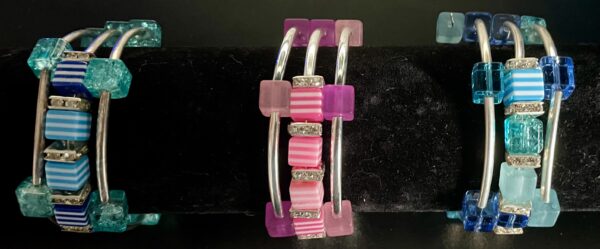 Cube bead bracelet