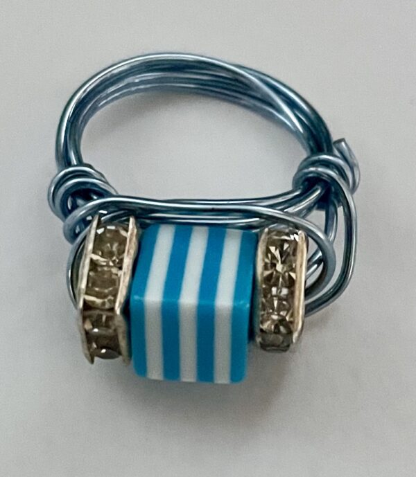 Striped & crystal cubed beaded rings - Image 2