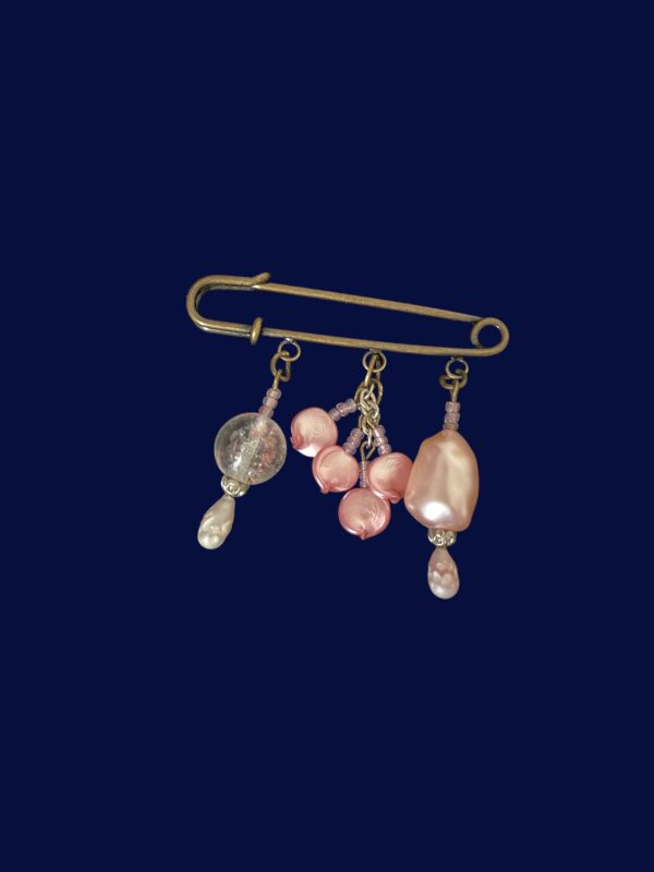 Pink blush kilt pin