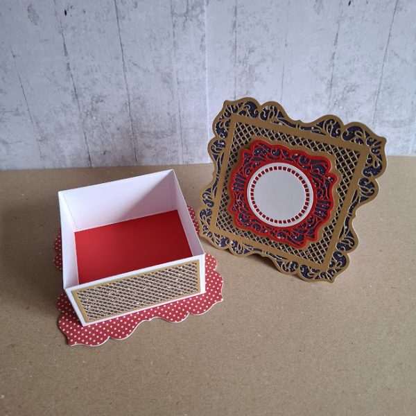 Red and Gold Gift Box - Image 4