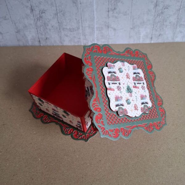 Red And Green Gift Box - Image 2