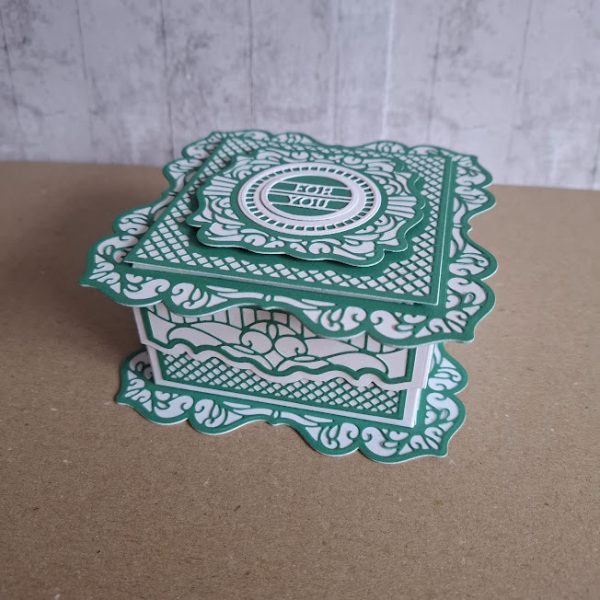 Green And White Gift Box - Image 2