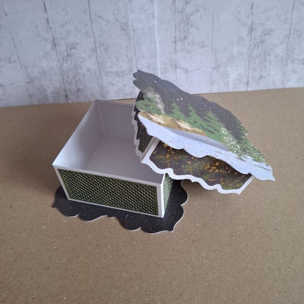 Christmas Gift Box - Image 2