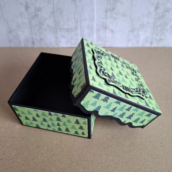 Christmas Gift Box (Green) - Image 2