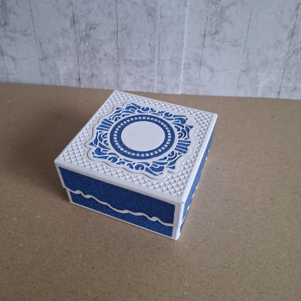 Blue and White Gift Box - Image 2