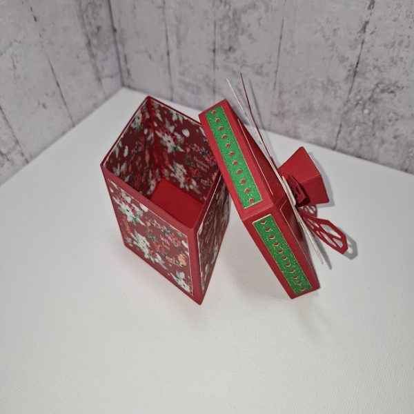 Christmas Diamond Style Gift Box - Image 3