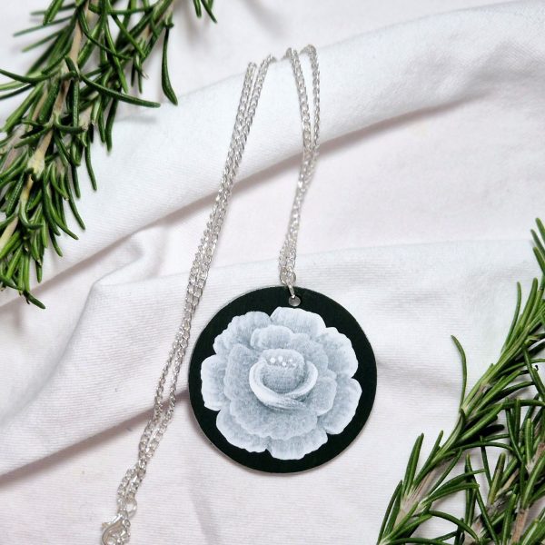 Pendant necklaces - Image 9