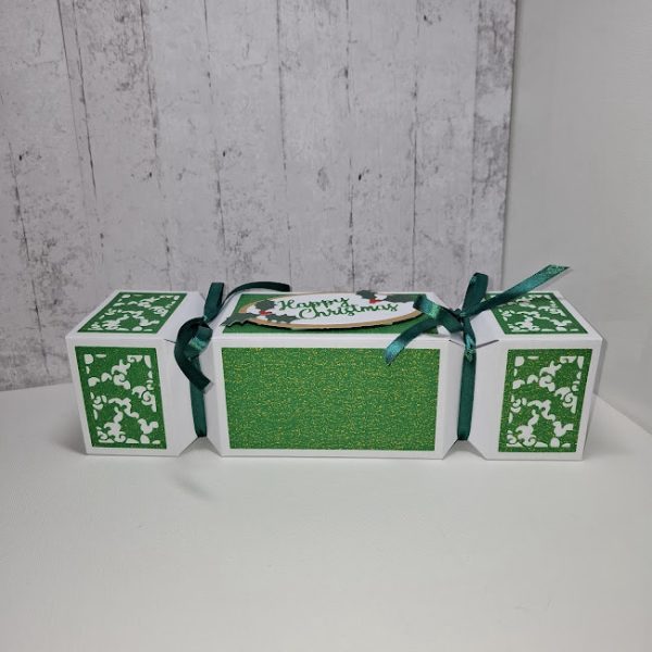 Green Cracker Design Gift Box - Image 3