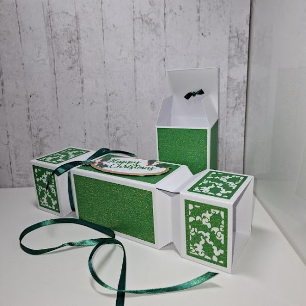 Green Cracker Design Gift Box - Image 6