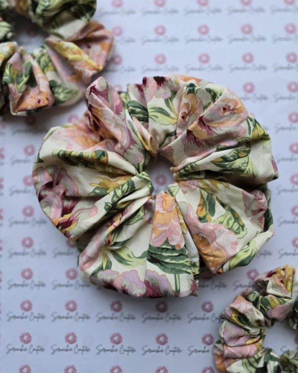 Beautiful Floral Scrunchie - Size: XXL