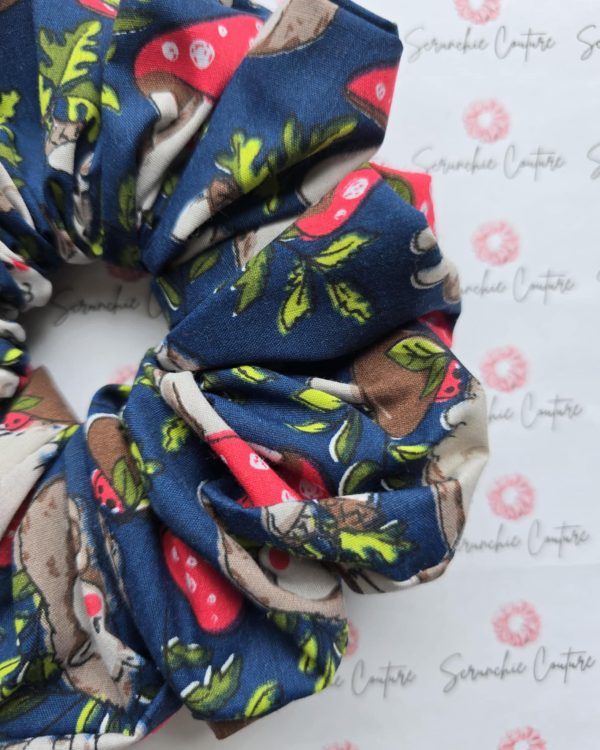 Hedgehog & Mushroom Print Scrunchie - Size: XL - Image 5