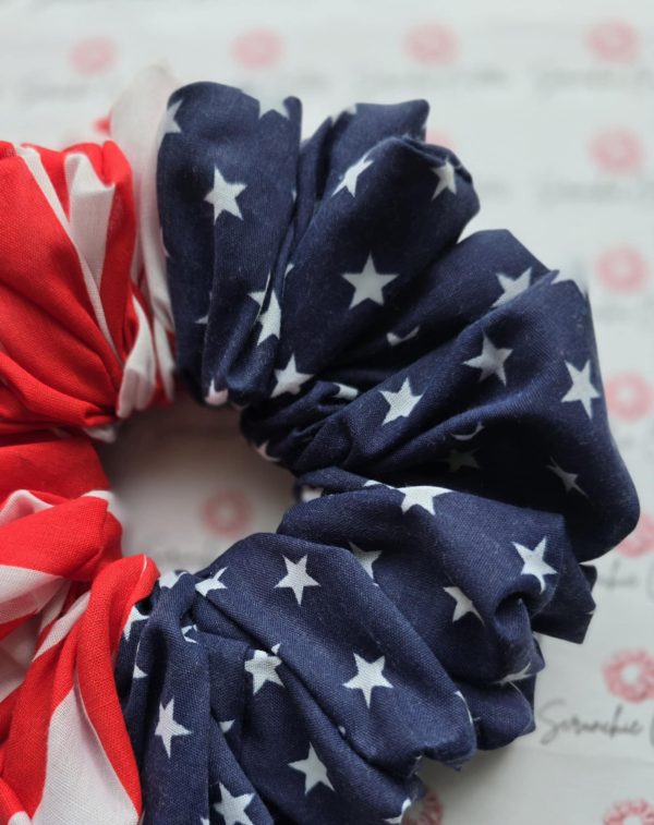 USA Scrunchie - Size: XL (XTRA FRILL) - Image 4