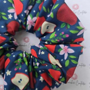 Apple Print Scrunchie - Size: XL