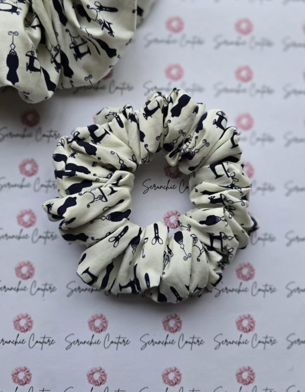 Seamstress Cream/Navy Scrunchie - Size: Regular - Image 4