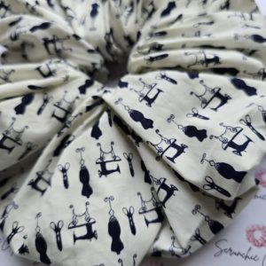 Seamstress Cream/Navy Scrunchie - Size: XXL