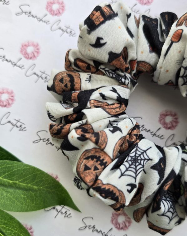 Off White Halloween Print Scrunchie - Size: Regular