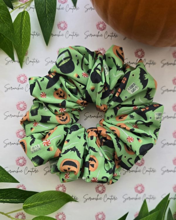 Green Halloween Print Scrunchie - Size: XL - Image 3