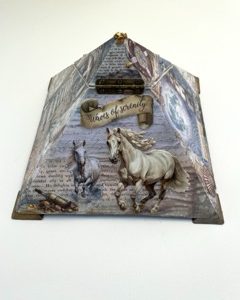 Pyramid Precious Items Box